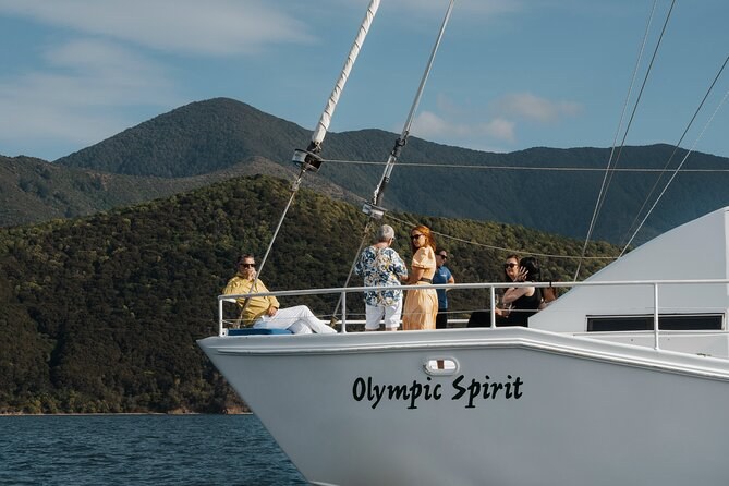 Marlborough Icons Tour - Wine tasting + Cruise